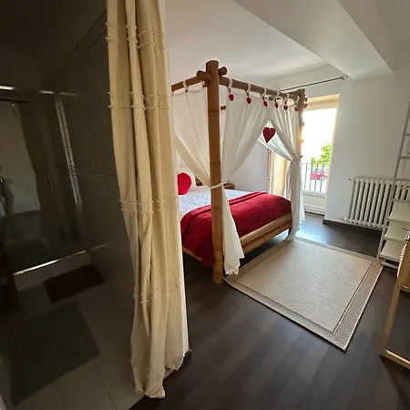 בית הארחה Kourline Villalunoterie Futuroscope Piscine